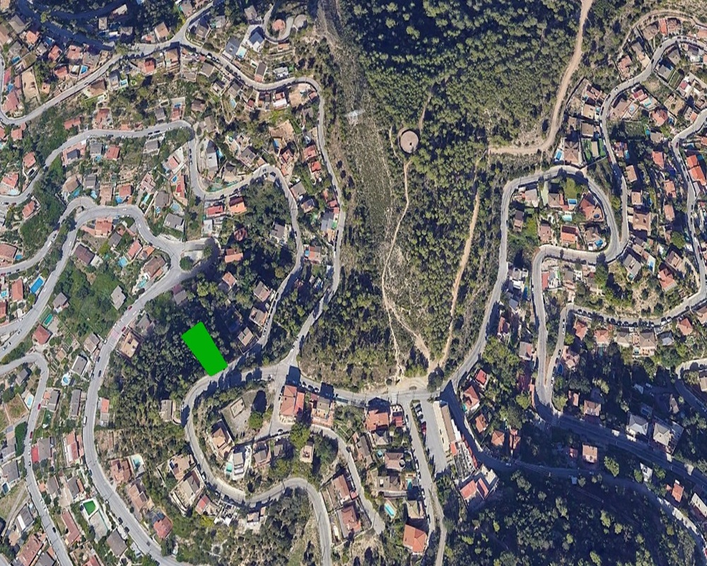 Suelo urbano consolidado en Torrelles de Llobregat - Barcelona -
