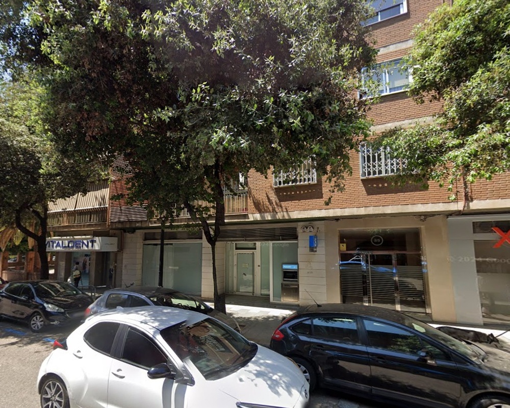 Local en C/ Alboraya - Valencia -
