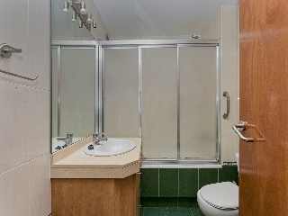 Piso en C/ Germa Joaquim - Terrassa - Barcelona 16