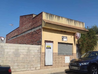 Local en venta en Burguillos de 92  m²