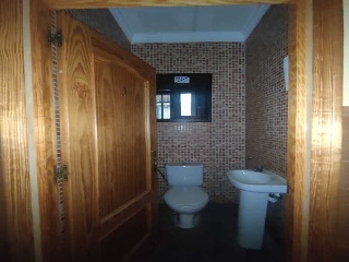 Local en C/ Valeriana, Burguillos (Sevilla) 8