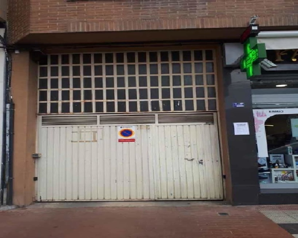 Plaza de garaje en C/ Marqués de Fuertegollano, Logroño (La Rioja)
