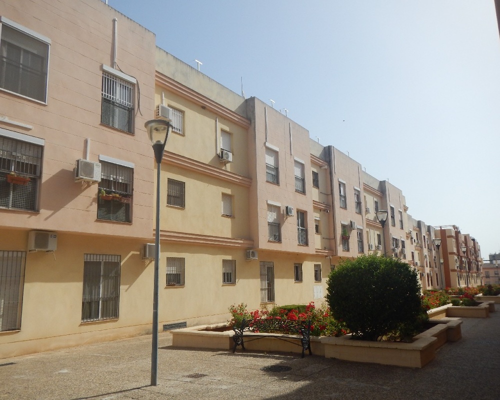 Piso en Av Dos Hermanas - Alcalá de Guadaira - Sevilla