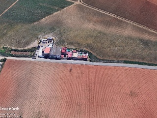 Terreno con vivienda en Camino de los Rojas 3