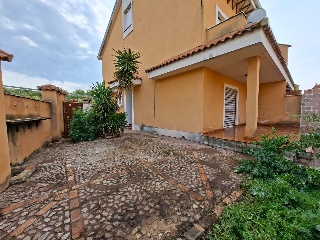 Chalet adosado en C/ Cuesta - Talavera la Nueva 4