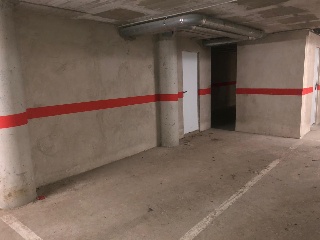 Garaje con trastero en Sant Jaume de Llierca - Girona - 10