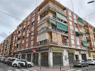 Local en venta en Burjassot de 94  m²