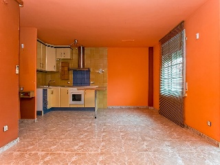 Piso con trastero en C/ Anna Mogas 3