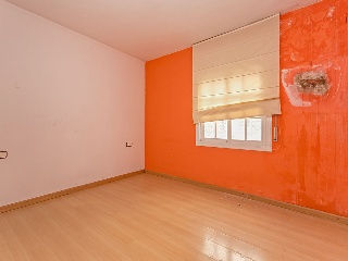 Piso con trastero en C/ Anna Mogas 6
