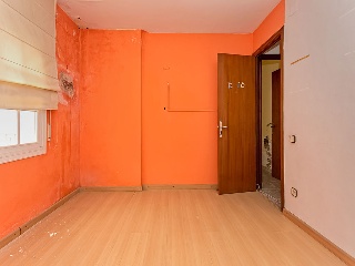 Piso con trastero en C/ Anna Mogas 7