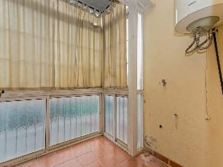 Piso con trastero en C/ Anna Mogas 15