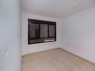 Piso con garaje en Ctra Mojonera 5