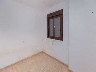 Piso con garaje en Ctra Mojonera 11