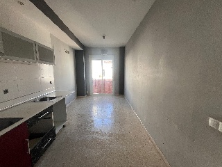 Piso con trastero en C/ Montevideo 3