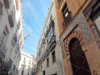 Piso en venta en Sevilla de 91  m²