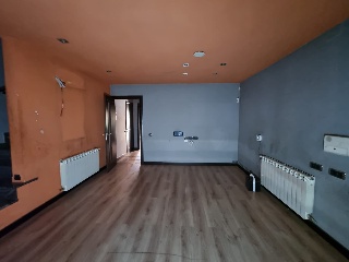 Chalet adosado en Av Generalitat 2