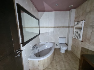 Chalet adosado en Av Generalitat 8