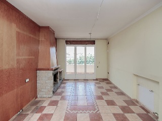Chalet independiente en Av Quince - Santa Perpètua de Mogoda - Barcelona 3