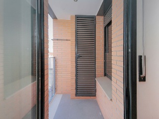 Pisos y garajes en C/ d´Elcano, Sabadell (Barcelona) 16