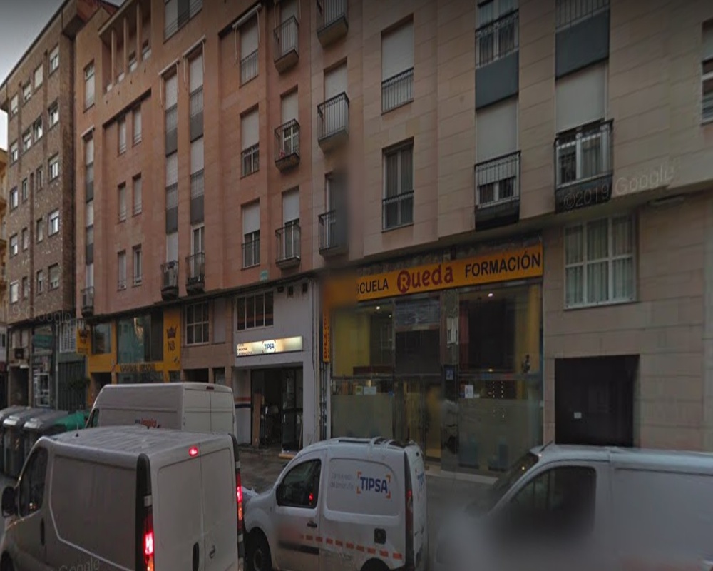 Local en C/ Ángel Barja - Ponferrada -