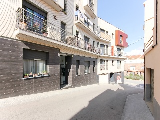 Piso, garajes y trasteros en C/ Puigvert, Tordera (Barcelona) 2