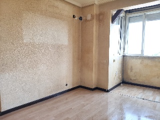 Piso en Av Jerez 4