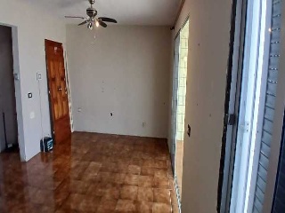 Piso en Av el Cardonal 6