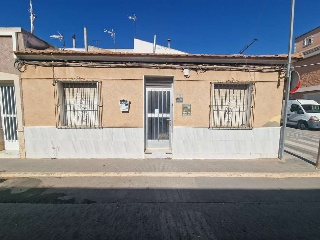 Unifamiliar en venta en Montesinos de 64  m²