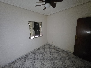 Piso con garaje en C/ Carlos Antón Pastor 12