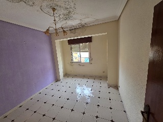 Piso con garaje en C/ Carlos Antón Pastor 14