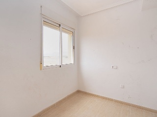 Apartamento con garaje en C/ Nicomedes Gómez 7