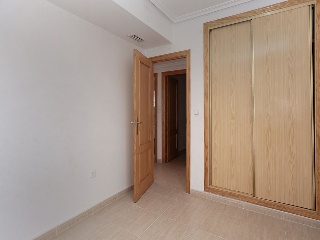 Apartamento con garaje en C/ Nicomedes Gómez 8