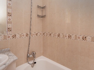 Apartamento con garaje en C/ Nicomedes Gómez 14