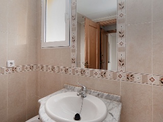 Apartamento con garaje en C/ Nicomedes Gómez 15