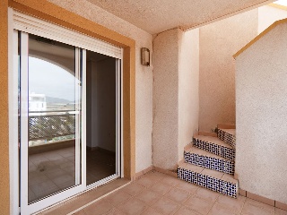 Apartamento con garaje en C/ Nicomedes Gómez 18
