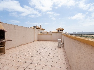 Apartamento con garaje en C/ Nicomedes Gómez 19
