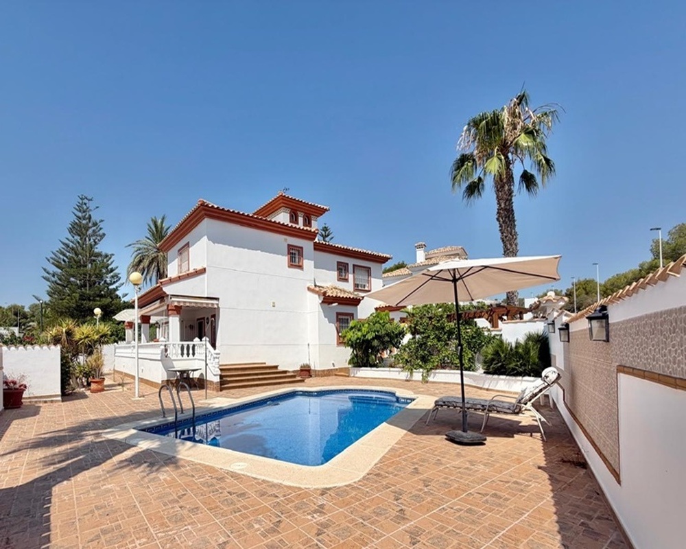 Chalet en Orihuela Costa