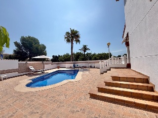 Chalet en Orihuela Costa 32