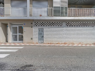 Local comercial en C/ Monzalbarba - La Muela - Zaragoza 4