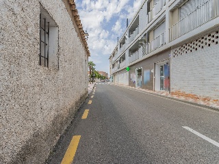 Local comercial en C/ Monzalbarba - La Muela - Zaragoza 8