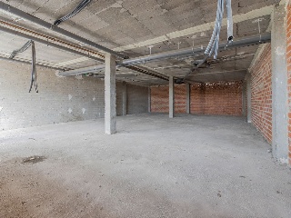 Local comercial en C/ Monzalbarba - La Muela - Zaragoza 11
