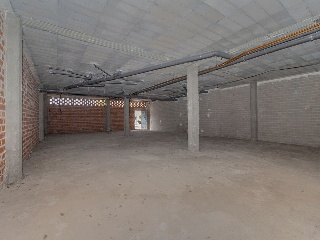 Local comercial en C/ Monzalbarba - La Muela - Zaragoza 17