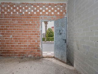 Local comercial en C/ Monzalbarba - La Muela - Zaragoza 25