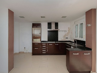 Piso en C/ Llobregat - Esparreguera - Barcelona 17