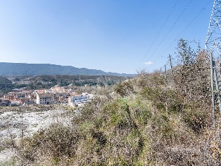 Suelo urbanizable en C/ Autonomía de Aragón 12