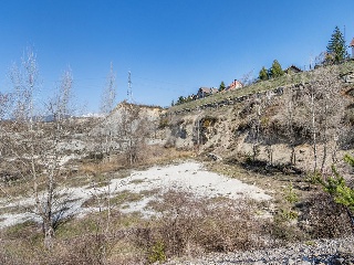 Suelo urbanizable en C/ Autonomía de Aragón 17