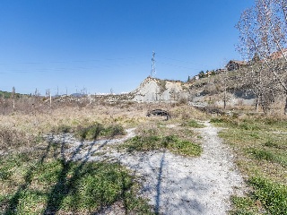Suelo urbanizable en C/ Autonomía de Aragón 20