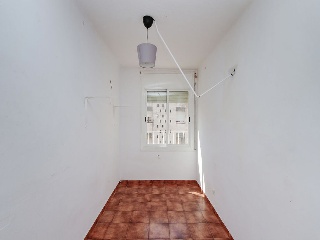 Piso en C/ Illa Sacra - Sabadell - 16