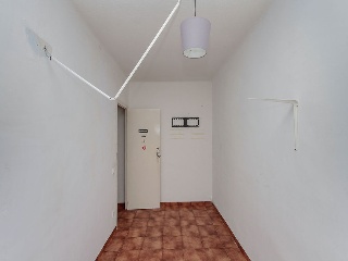 Piso en C/ Illa Sacra - Sabadell - 17