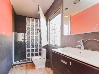 Chalet independiente en Barcelona 26